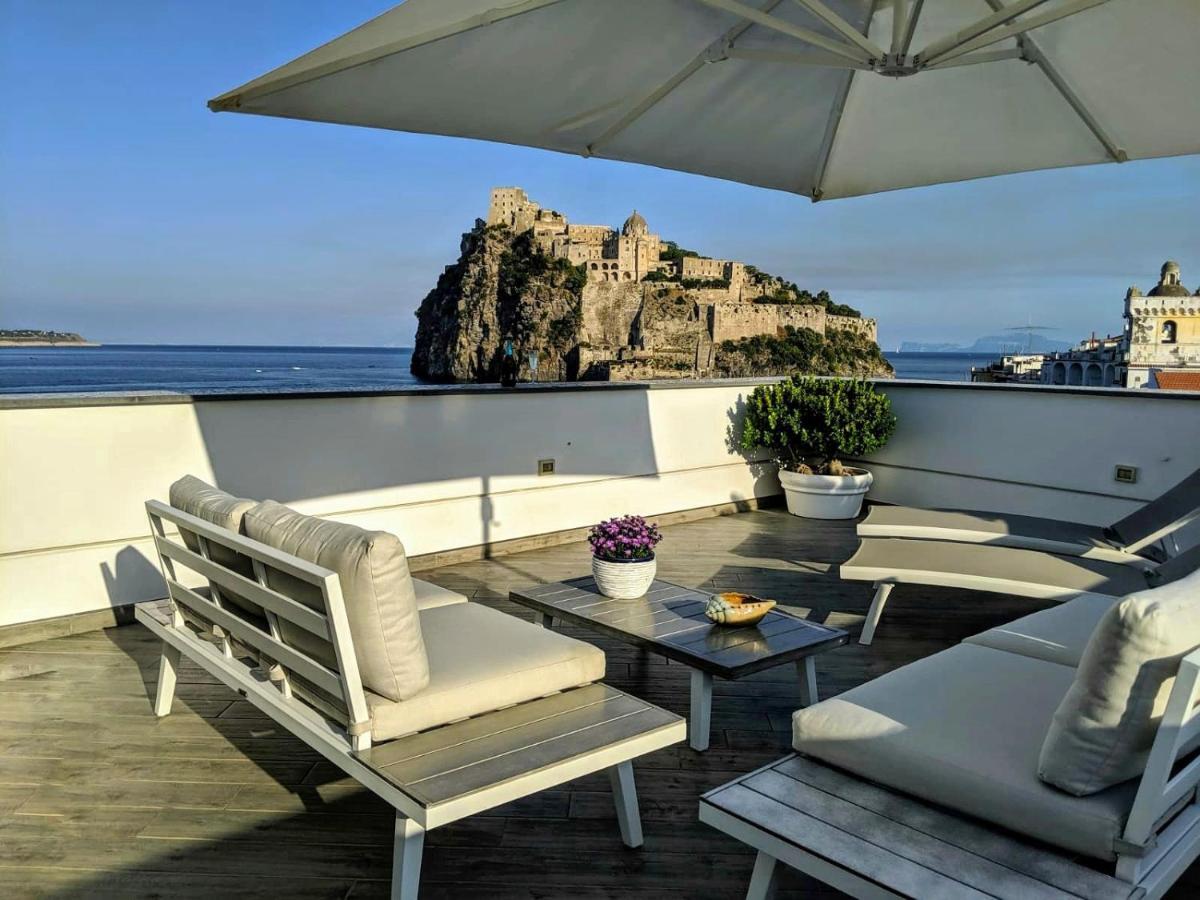 Exclusive * Ischia